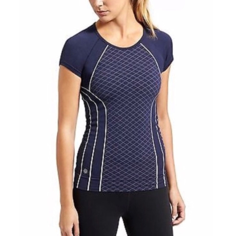 Athleta Fast Finish Line Short Sleeve Tee
